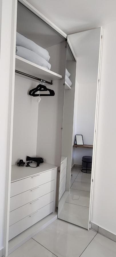 Ideal Location, Stylish 1Br Apartment With Free Parking Sliema Exteriör bild